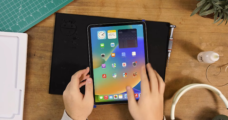 Thay m&agrave;n h&igrave;nh iPad Air 11 inch M3 3