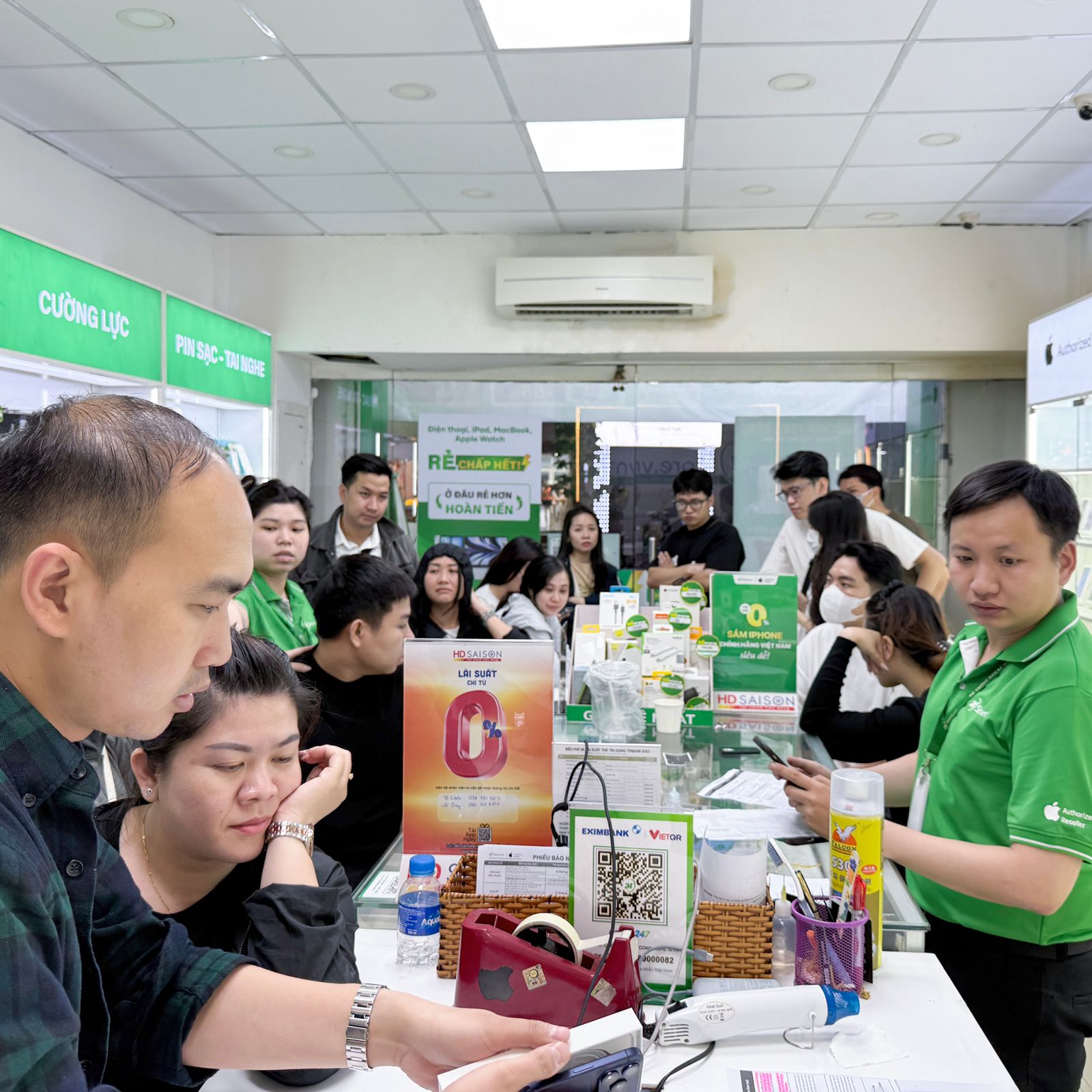 Thay m&agrave;n h&igrave;nh iPad Air 11 inch M3 8