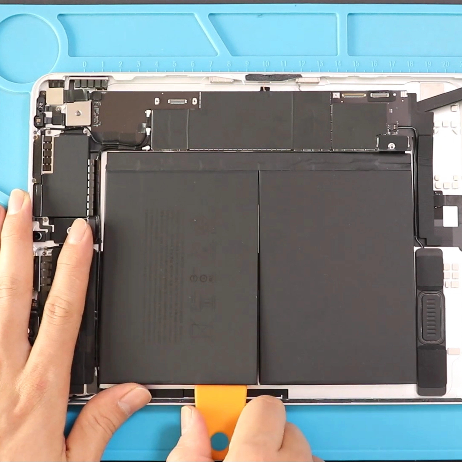 Thay pin iPad Air 4, iPad Air (2020) 2