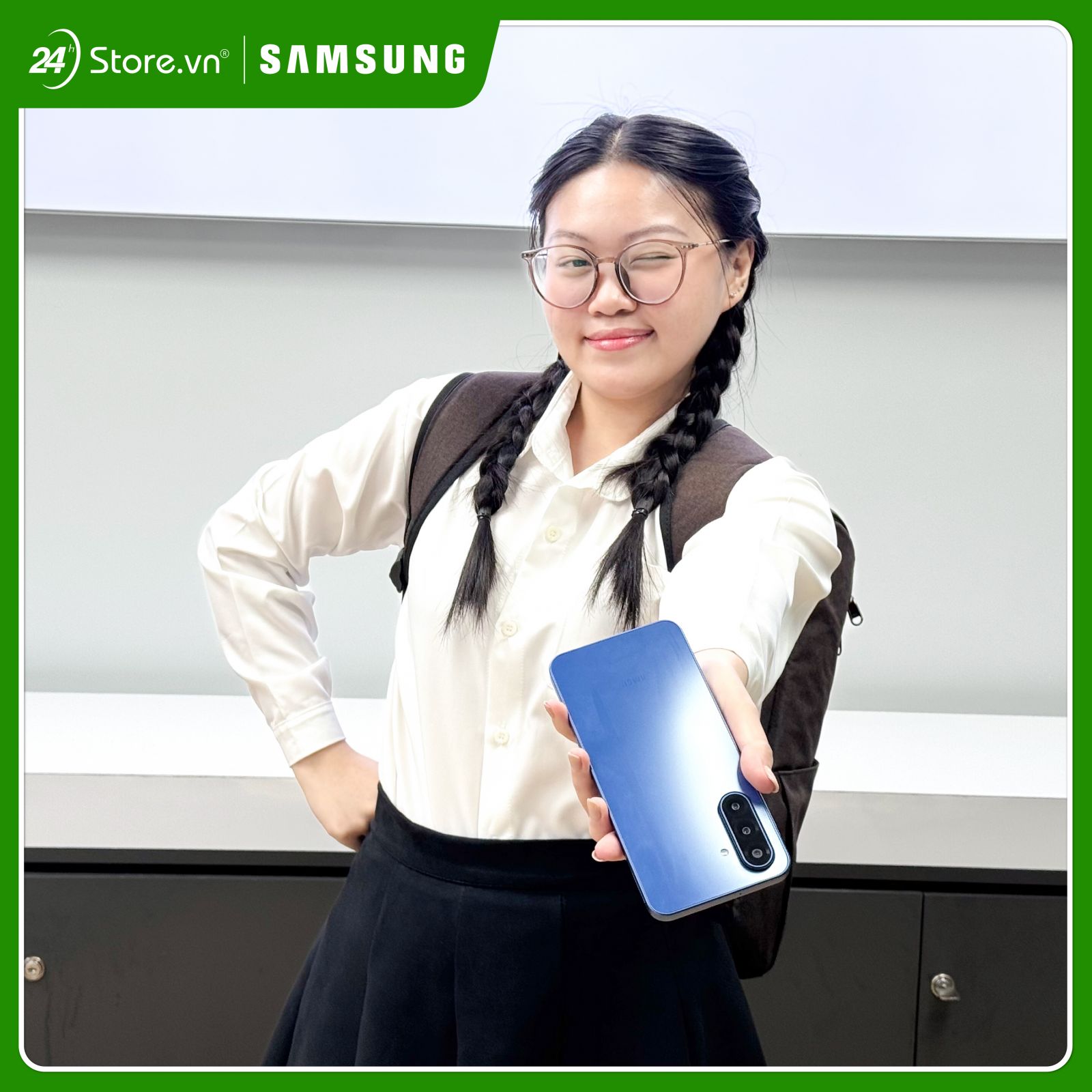 Điện thoại Samsung Galaxy được làm từ chất liệu nào? Đặc điểm nổi bật của chất liệu ra sao?