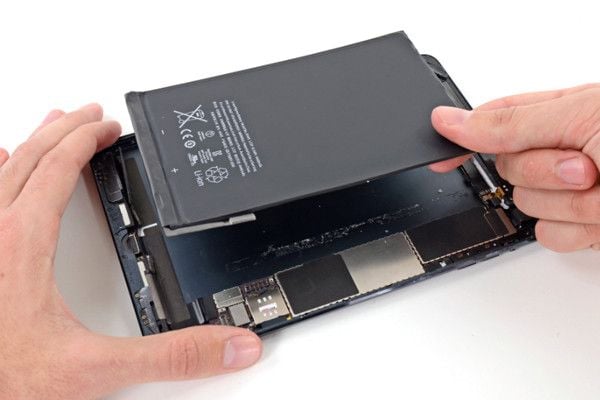 Thay pin iPad Mini 4 WiFi A1538