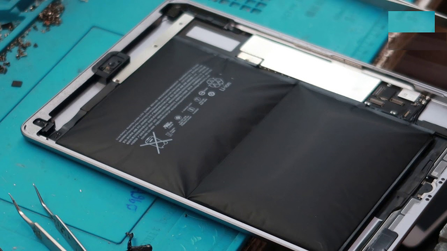 Thay pin iPad Mini 4 WiFi A1538