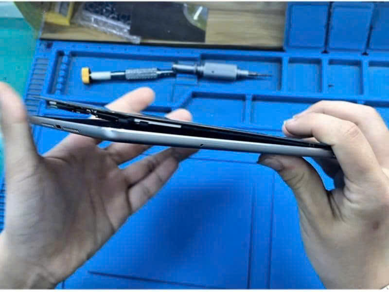 Thay pin iPad Mini 4 WiFi A1538