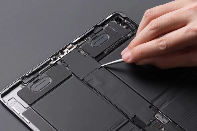 Thay pin iPad Air 11 inch M3