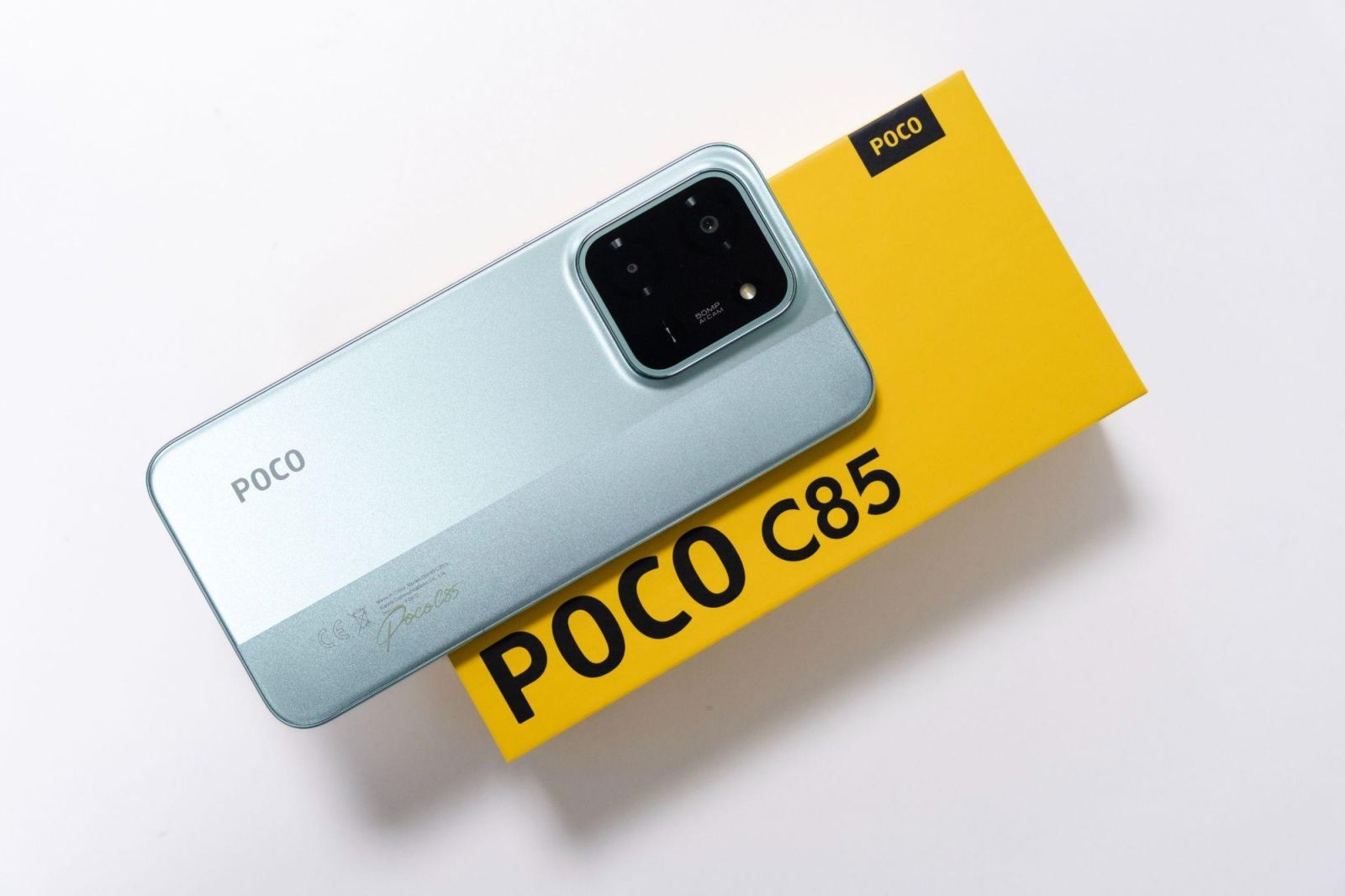 4.6. Viên pin 6.000mAh: Dùng cả ngày không lo sạc