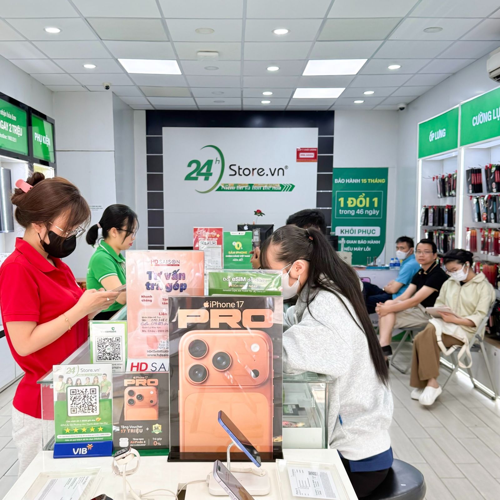 5. Tại sao 24hStore là sự lựa chọn hàng đầu khi mua Xiaomi Redmi 15 6GB/128GB?