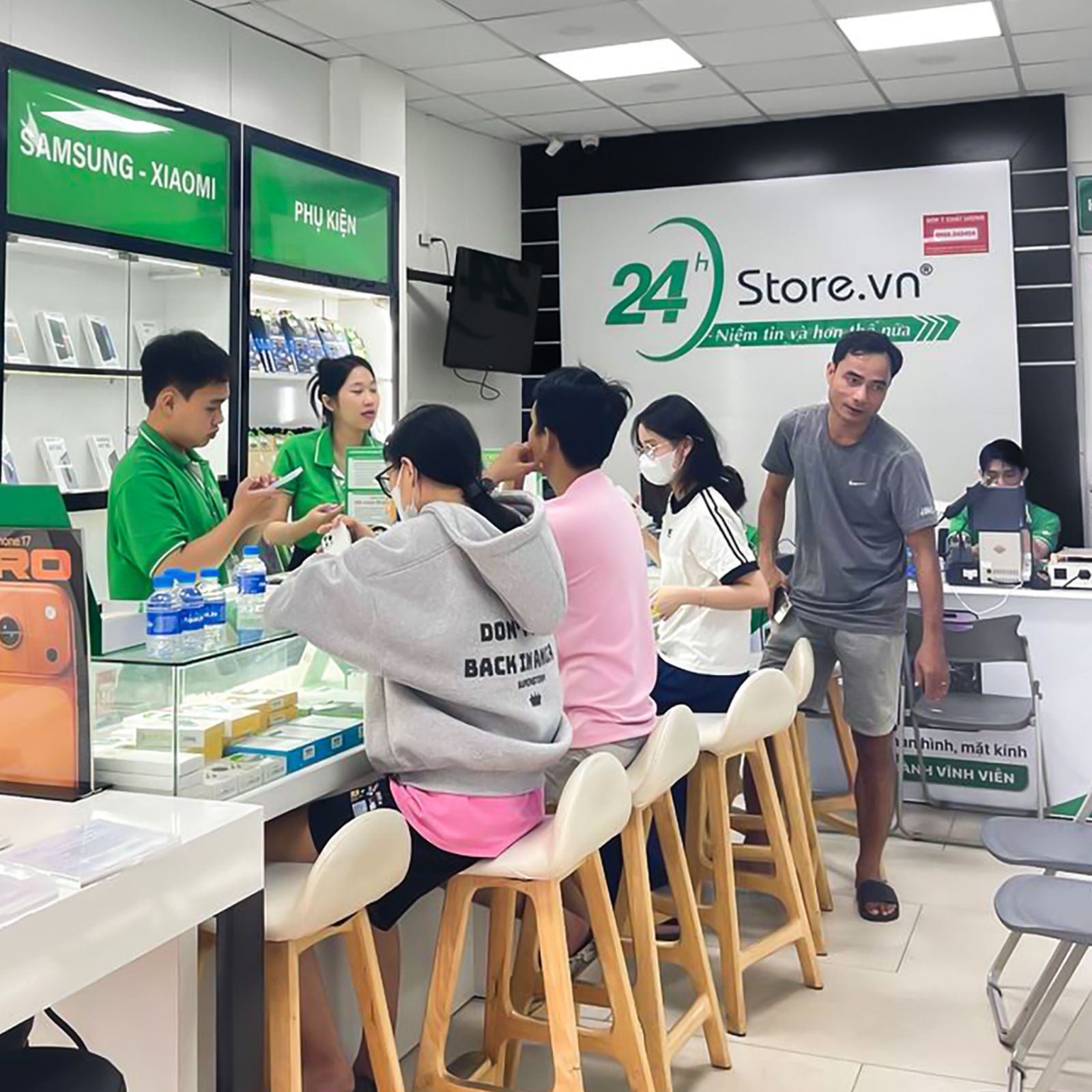 Thay m&agrave;n h&igrave;nh iPad Air 5, iPad Air (2022) 6