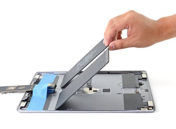 Thay pin iPad Pro 11 2021 2