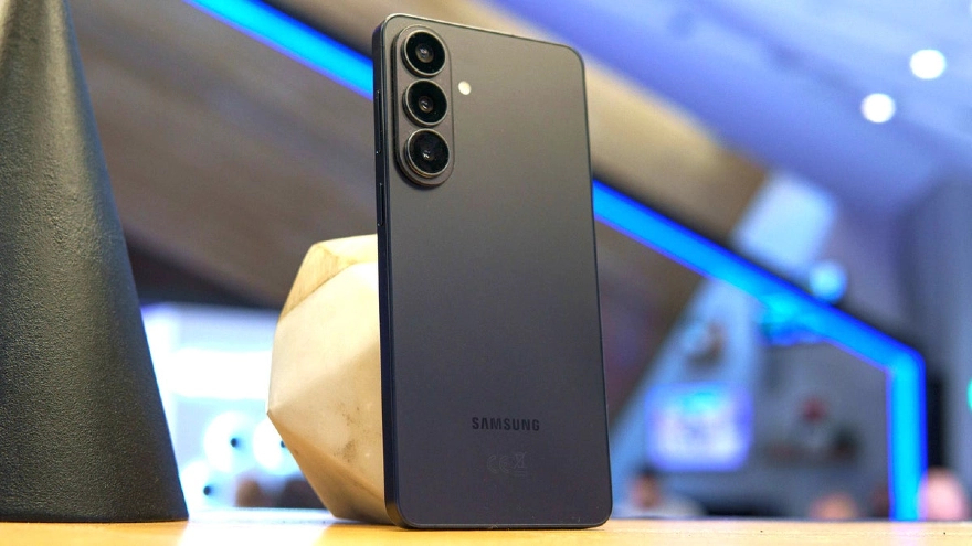 Samsung Galaxy S26 Plus 256GB Chính Hãng 3