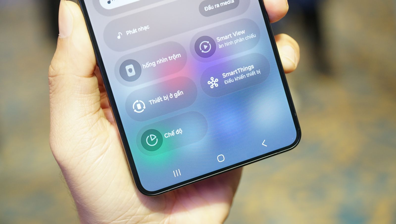 Cách bật chống nhìn trộm trên Galaxy S26 Ultra