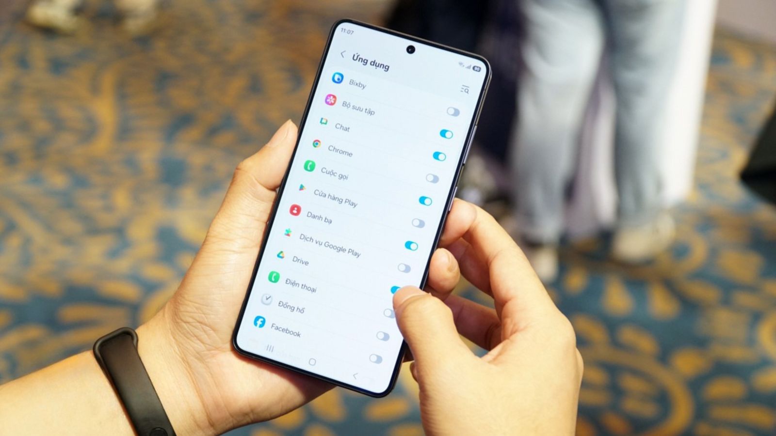 Cách bật chống nhìn trộm trên Galaxy S26 Ultra