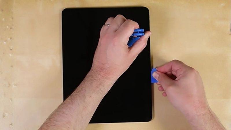 Thay cảm ứng iPad Pro 12.9 2020 3G (A2069, A2232)