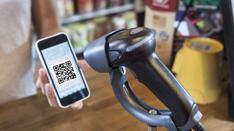 Khi đưa mã QR cho người khác quét có hao pin không?