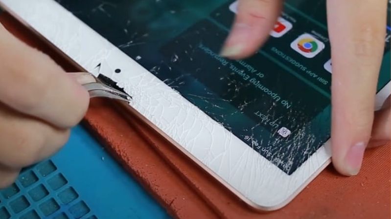 Thay cảm ứng iPad Air 3 3G (A2153, A2123, A2154)