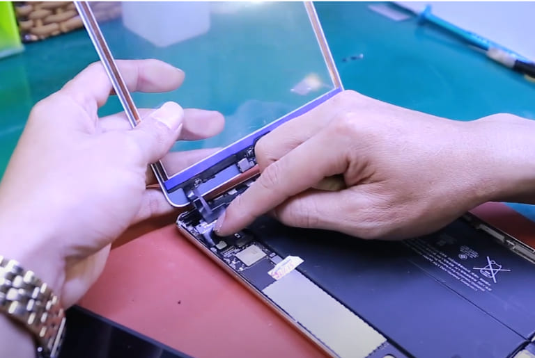 Thay cảm ứng iPad mini 3 WiFi A1599