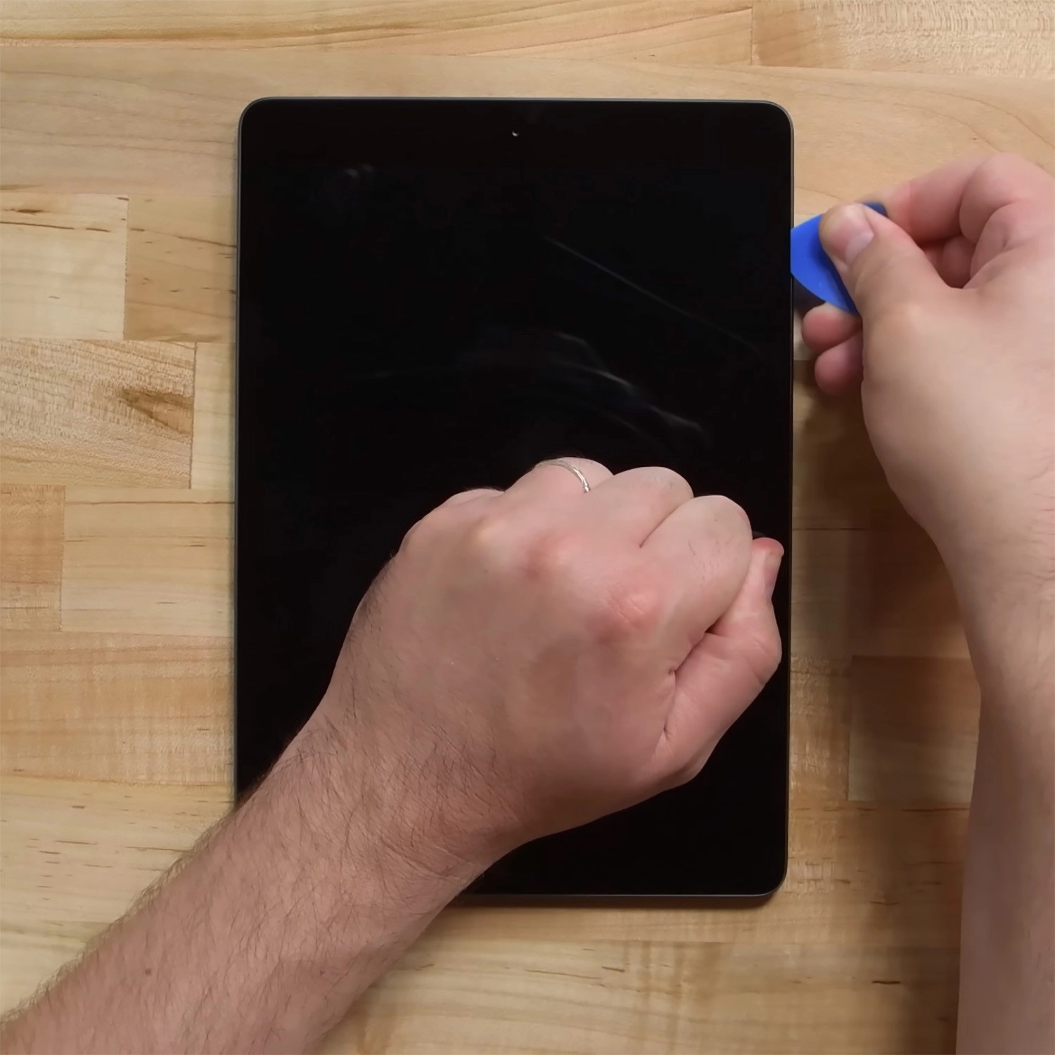 Quy tr&igrave;nh thay cảm ứng iPad Gen 7, iPad 10.2 3G