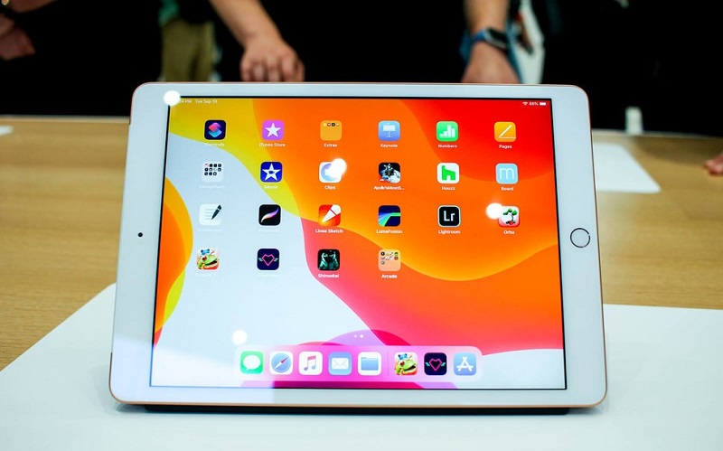 Dấu hiệu cần thay cảm ứng iPad Gen 7, iPad 10.2 3G