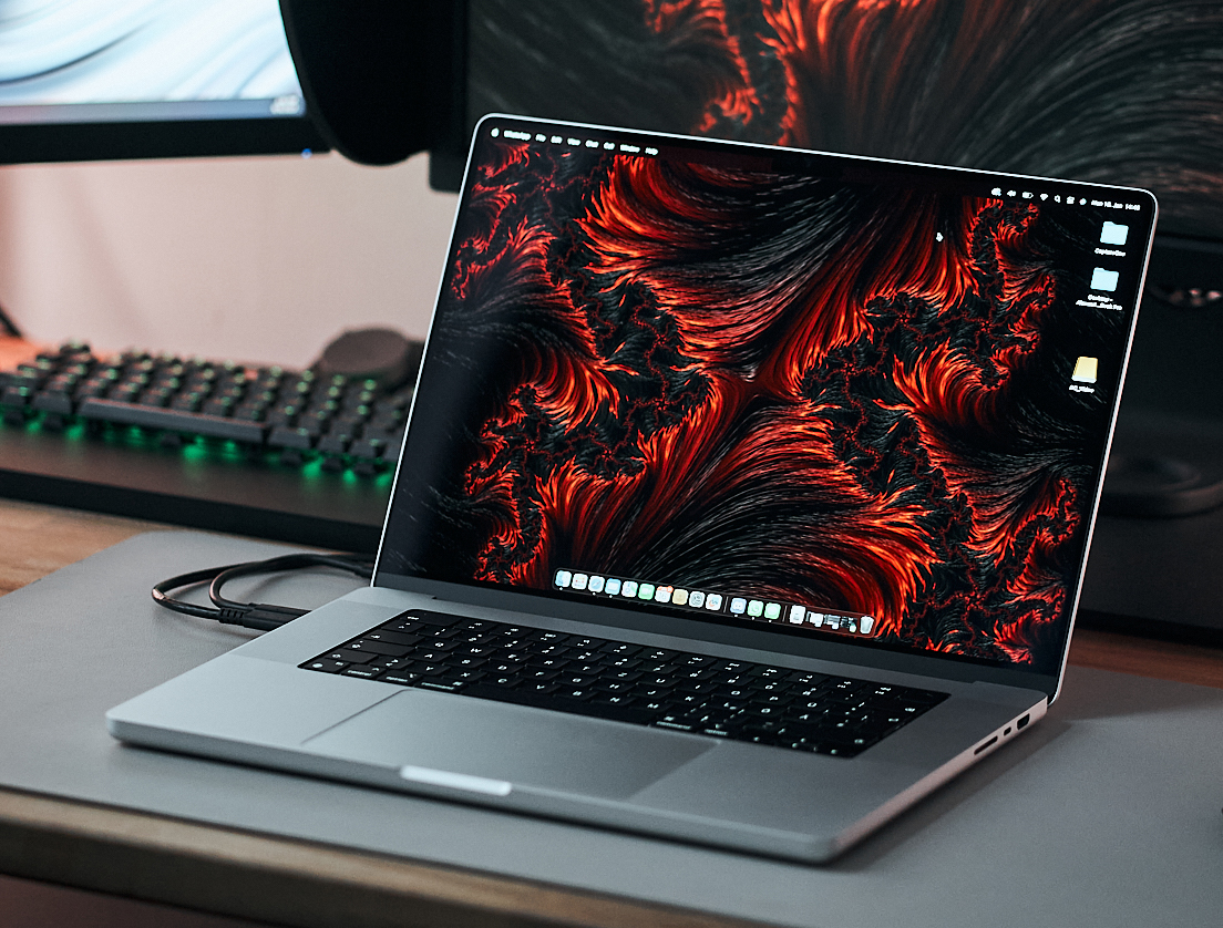 Những c&acirc;u hỏi thường gặp khi thay pin MacBook Pro 16 inch M2 Max