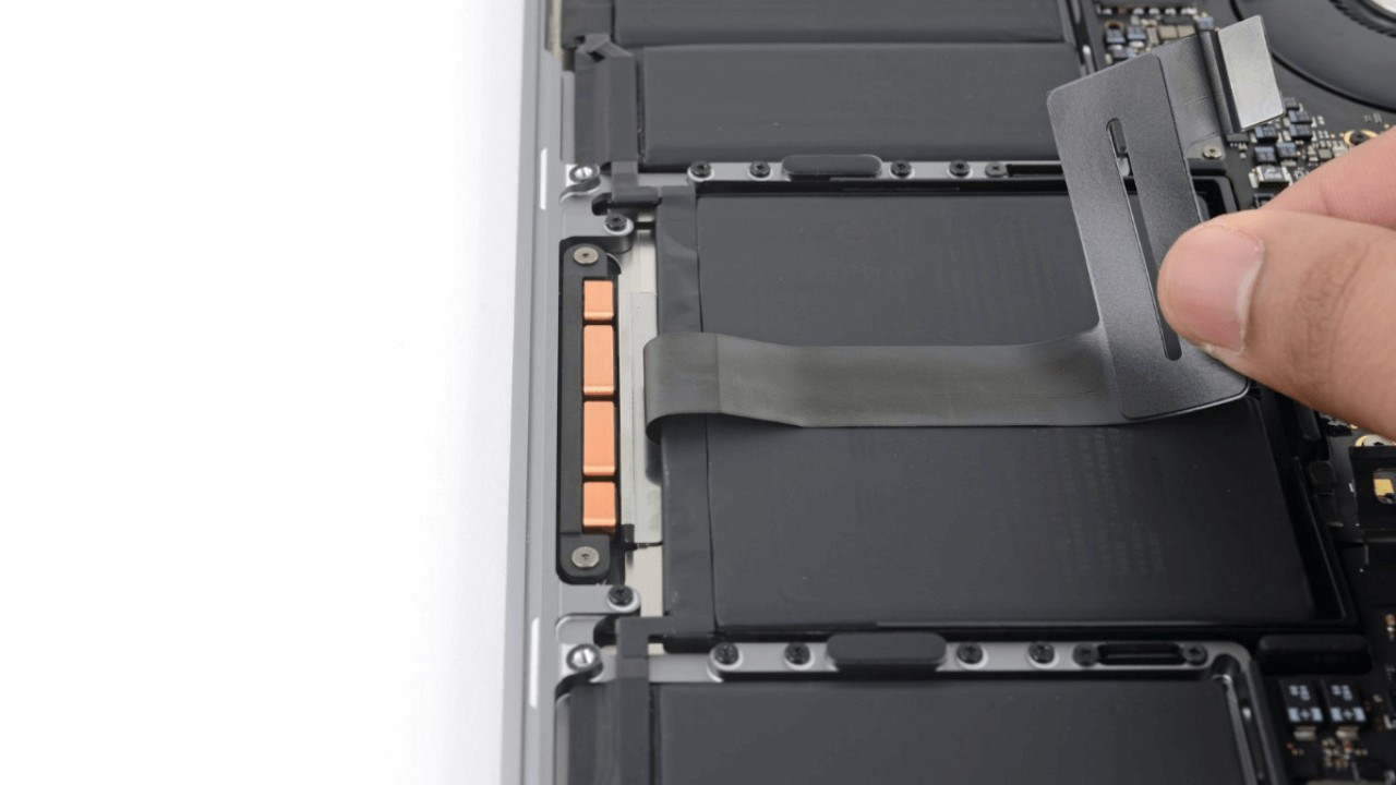 Thay Pin MacBook Pro 13 inch 2020 A2251
