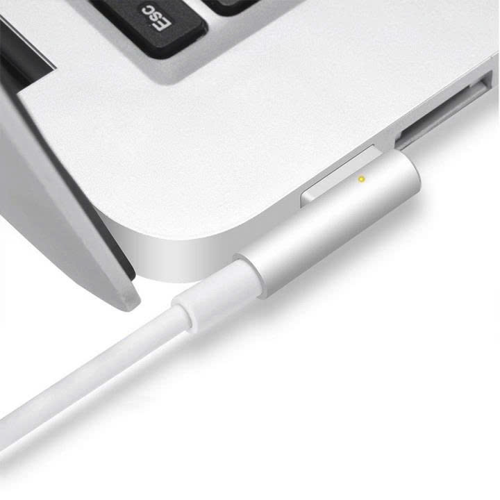 Thay sạc Macbook Pro 17 inch A1297 (2009, 2010, 2011)