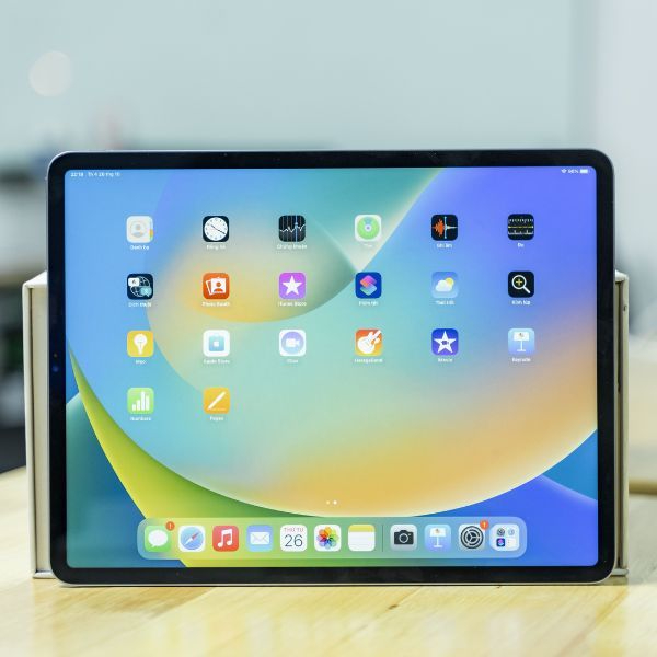 iPad Pro M2 12.9 inch 2022 Wifi Cellular 128GB Cũ Chính hãng 2 iPad Pro M2 12.9 inch 2022 Wifi Cellular 128GB Cũ Chính hãng 2