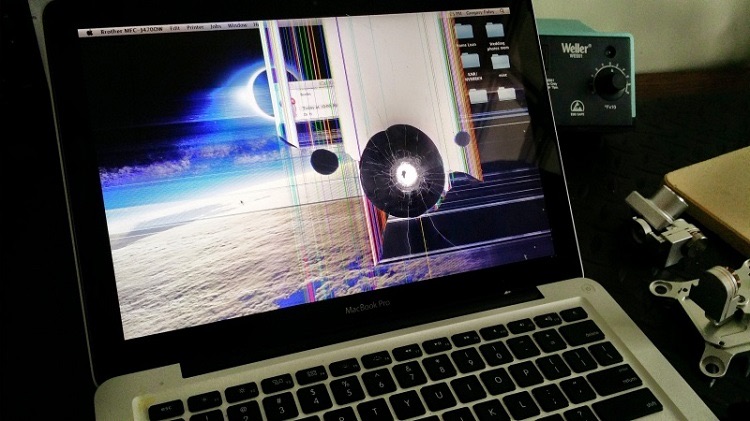 Nguyên nhân khiến MacBook Pro 13 inch A1278 cần thay màn hình