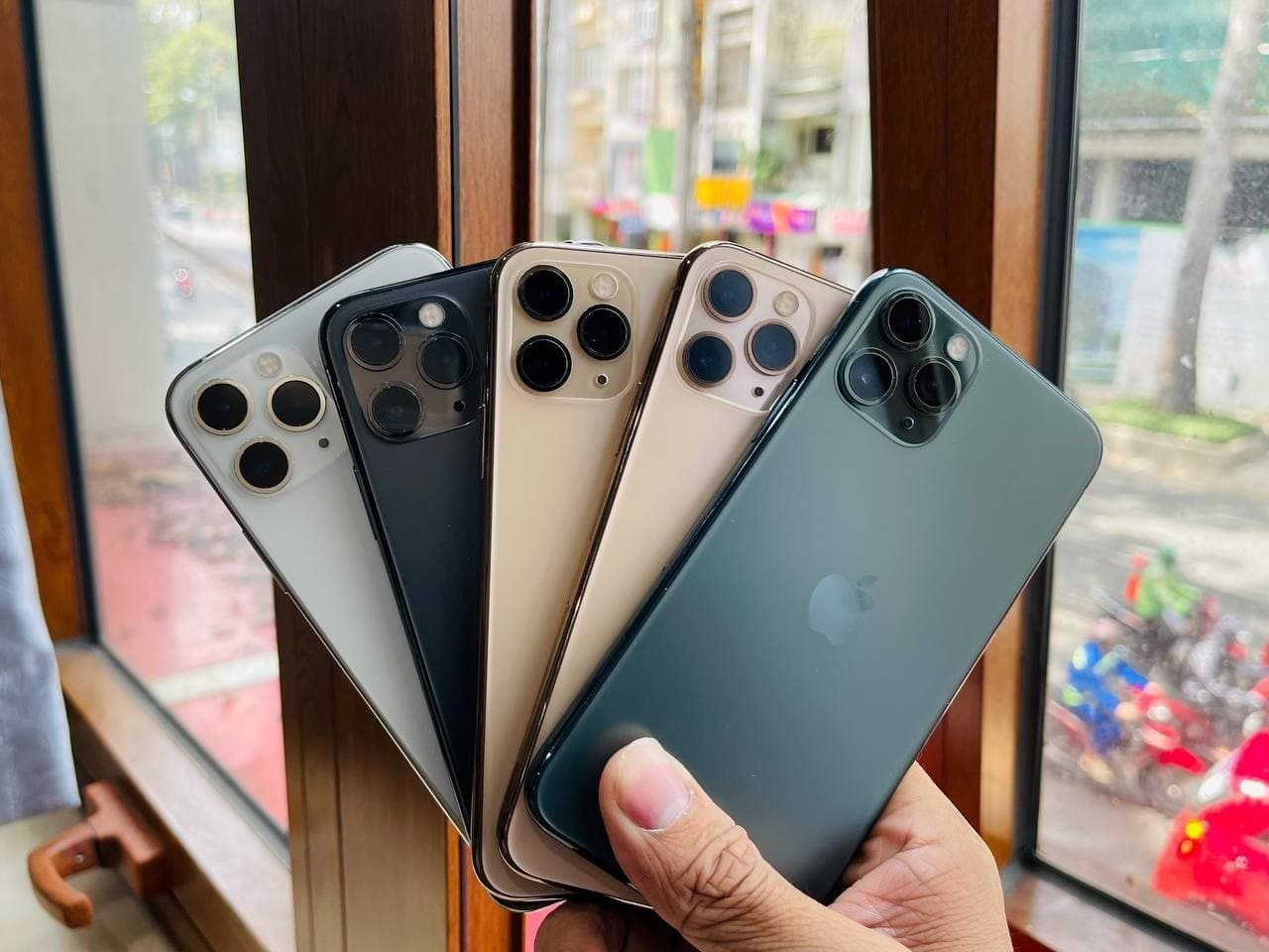 sinh-vien-co-nen-mua-iphone-cu-khong-13