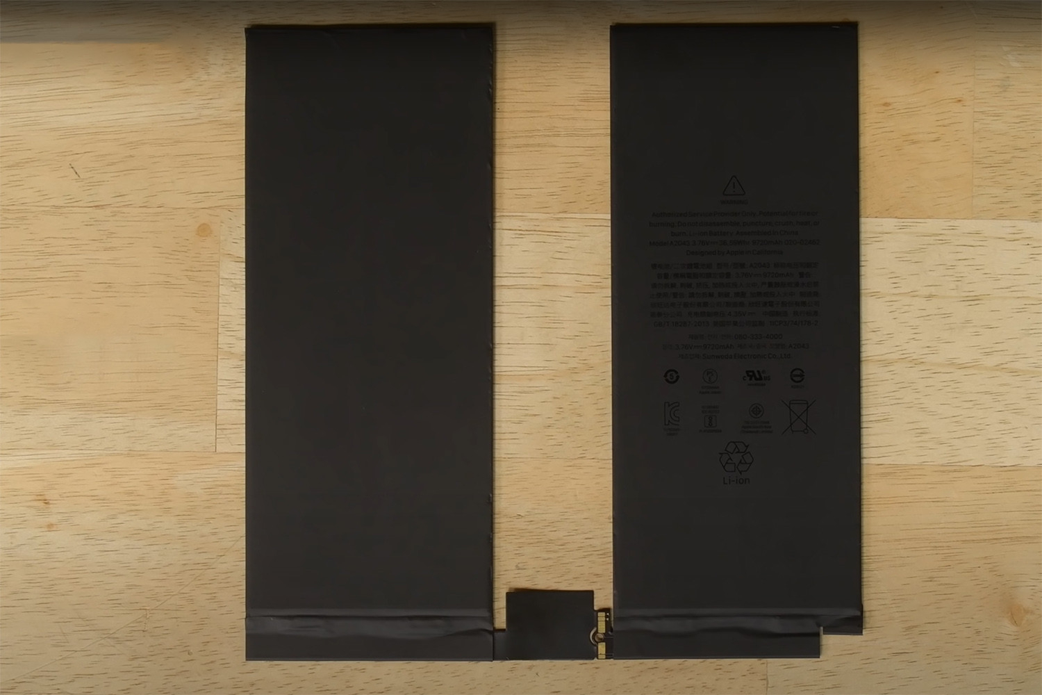 Thay pin iPad Pro 12.9 2018 WiFi A1876 5