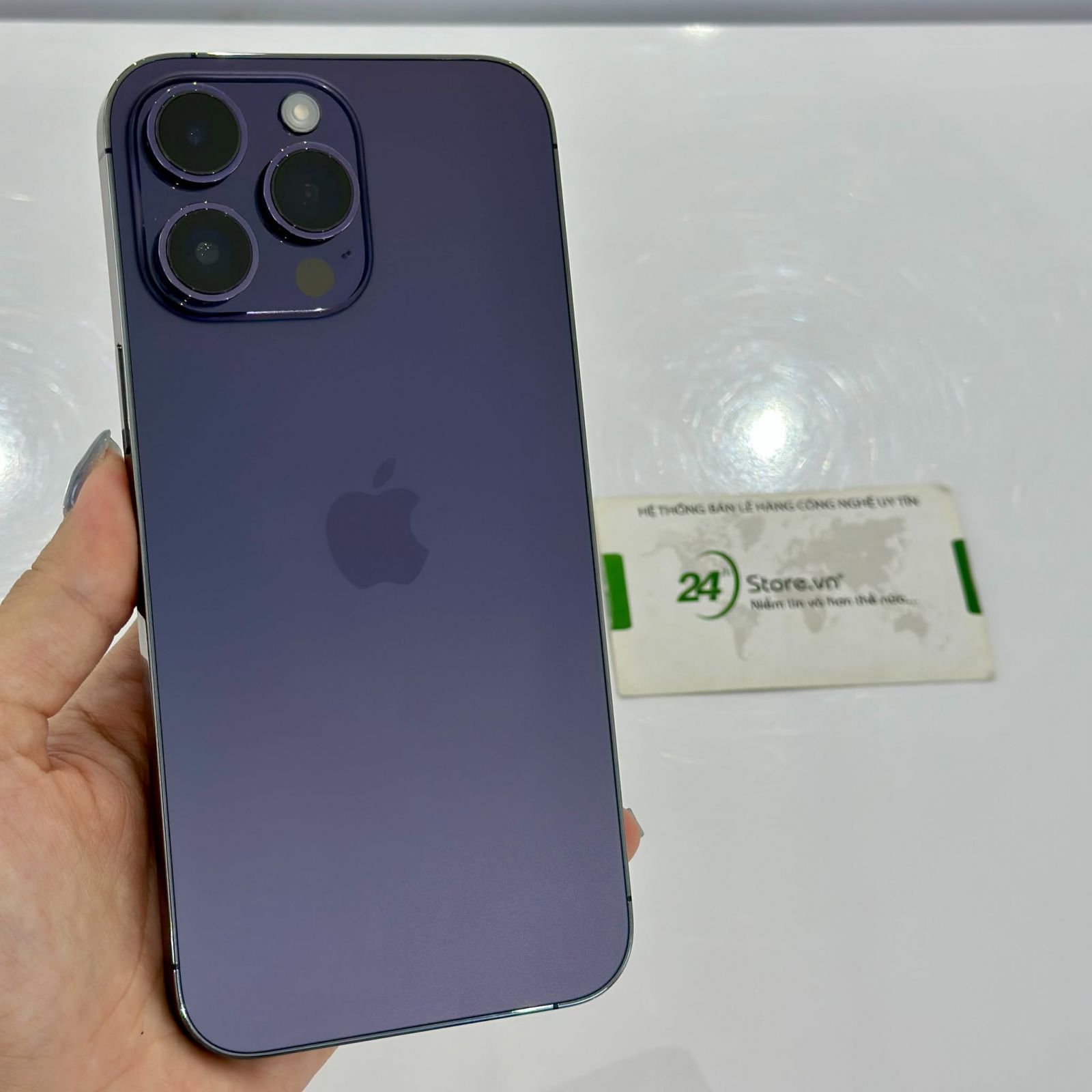 op-lung-iphone-14-pro-max-spigen-slim-armor-10