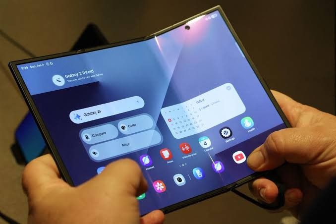 Samsung Galaxy Z Fold8 5G 12GB/256GB Chính Hãng 3