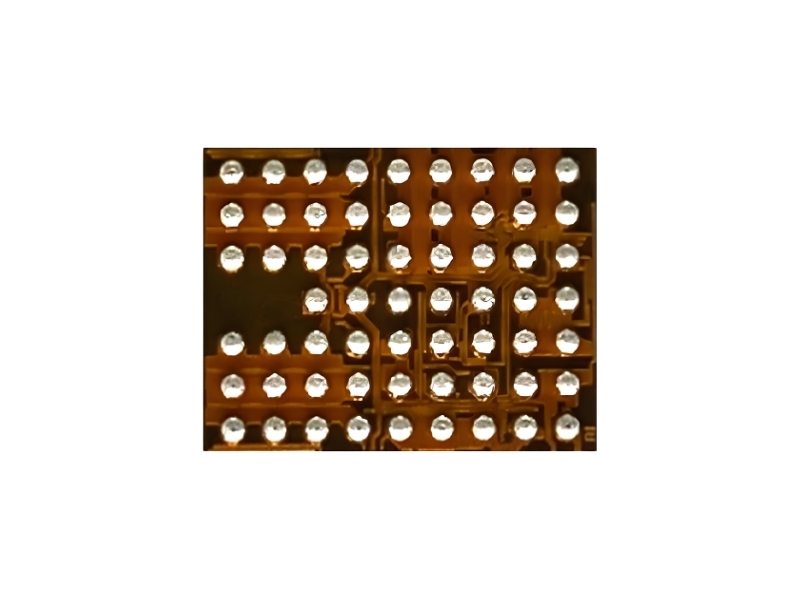 ep-ic-hien-thi-man-hinh-iphone-13-6