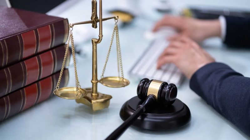 Apple bị ép phá vỡ tôn chỉ bảo mật ở trời Âu