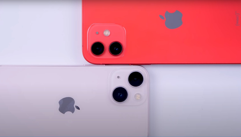 So sánh iPhone 12 và iPhone 13 Mini