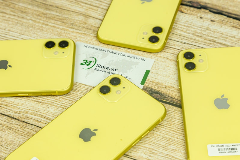 so sánh iPhone 11 và iPhone 13 mini Giống nhau về RAM khi so sánh iPhone 11 và 13 mini