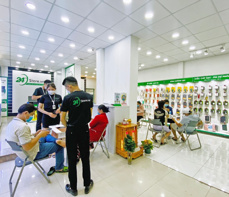 so sánh iPhone 12 mini và iPhone 13 Pro 24hStore - Hệ thống bán lẻ ủy quyền của Apple tại Việt Nam