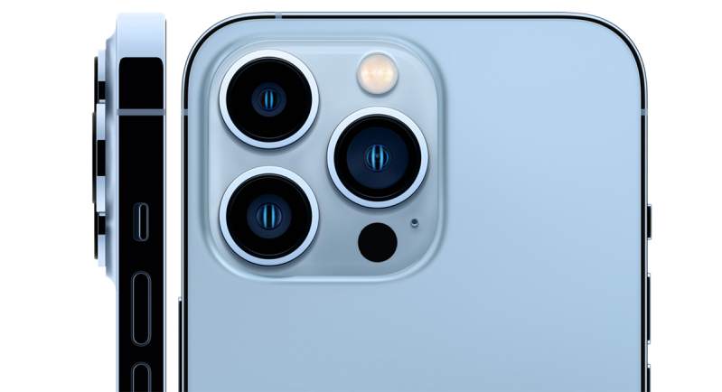 so sánh iPhone XS và iPhone 13 Pro iPhone 13 Pro sở hữu tới 3 ống kính