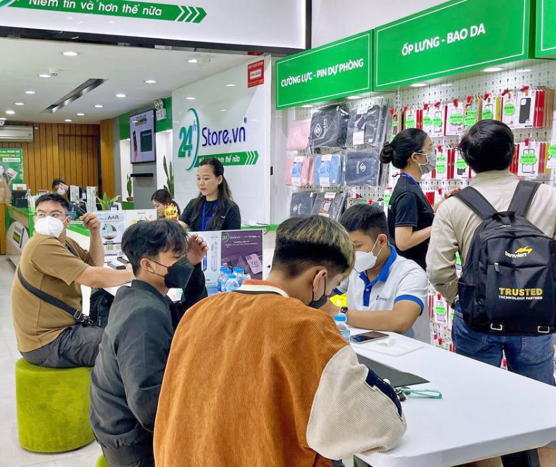 so sánh iPhone XS và iPhone 13 Pro 24hStore - Hệ thống ủy quyền chính hãng của Apple tại Việt Nam