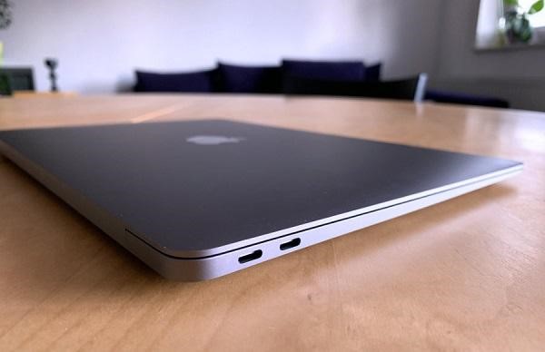 Macbook Air 13 inch 2018