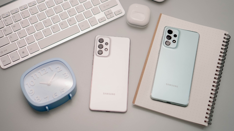 Samsung Galaxy A73 5G  camera