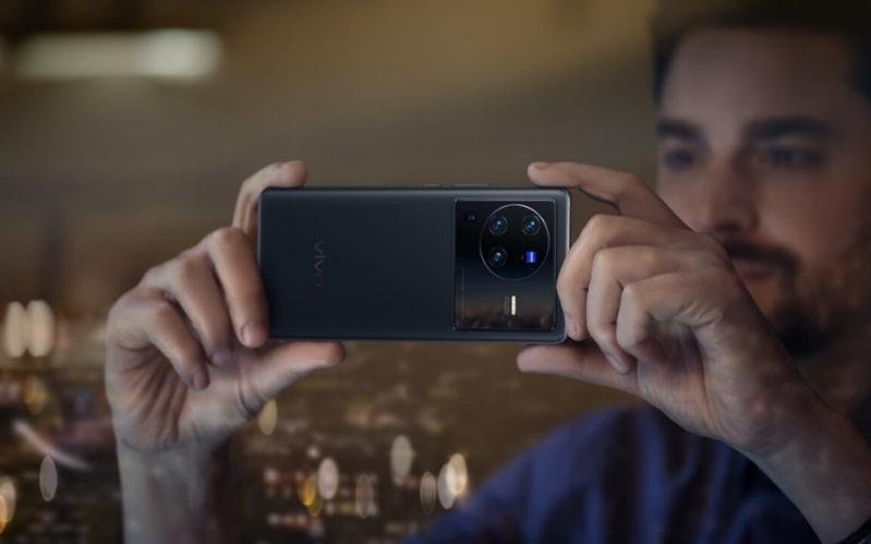 Vivo X80 Pro Plus Vivo X80 Pro Plus chiếc thoại hàng đầu Việt Nam