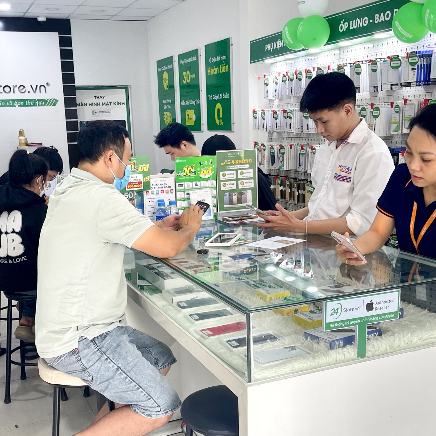 mua airpods pro 2 chính hãng tại 24hstore