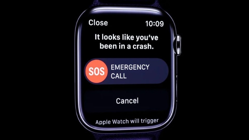 bạn có đang bị tai nạn ô tô nghiêm trọng hay không và tự động kết nối bạn với các dịch vụ khẩn cấp, cung cấp vị trí của bạn và thông báo cho các liên hệ khẩn cấp của bạn.