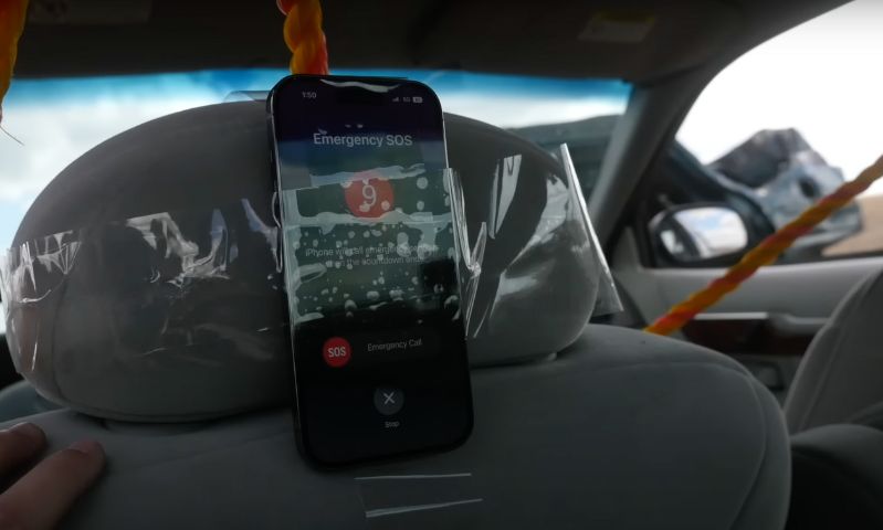 Cảm biến va chạm ô tô trên iPhone vượt sự mong đợi