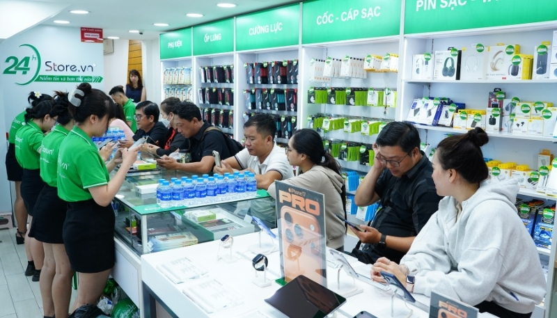 trải nghiệm iphone 17 pro max