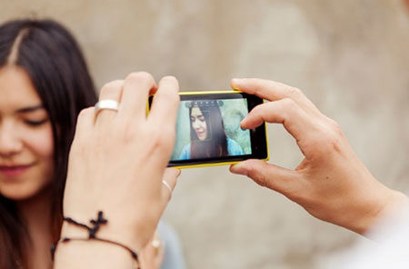 danh hieu ong hoang camera tren smartphone hien nay thuoc ve ai hinh anh 1