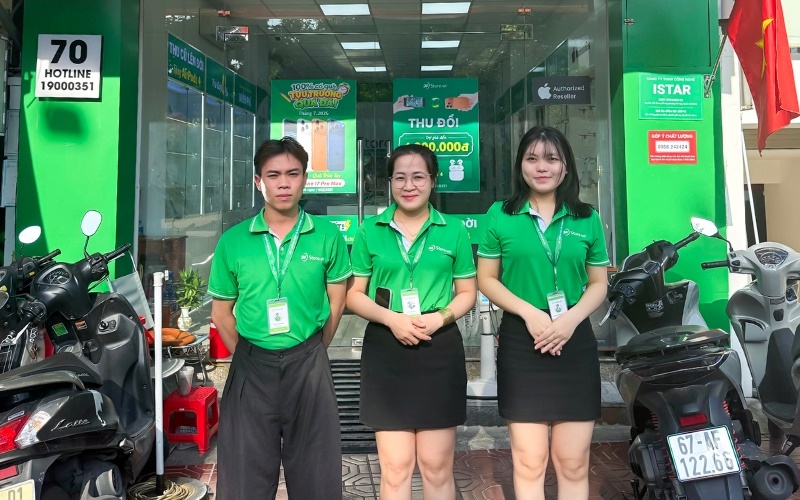 đội ngũ nhân viên 24hstore dĩ an bình dương