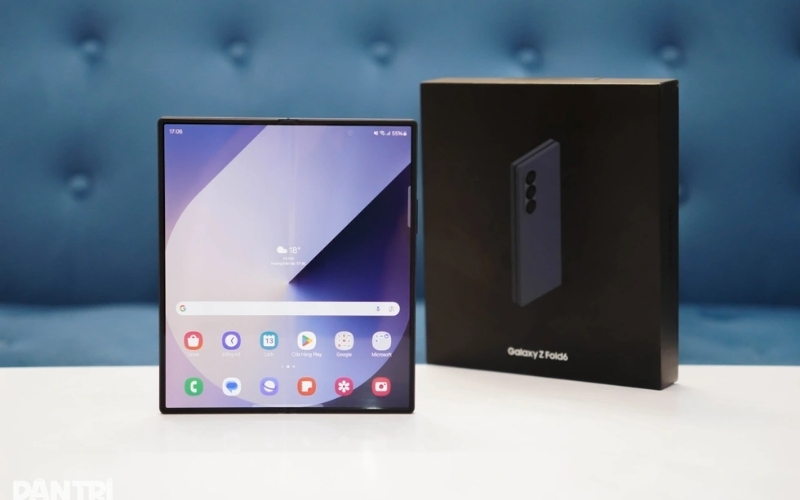 điện thoại màn hình gập samsung galaxy z fold6