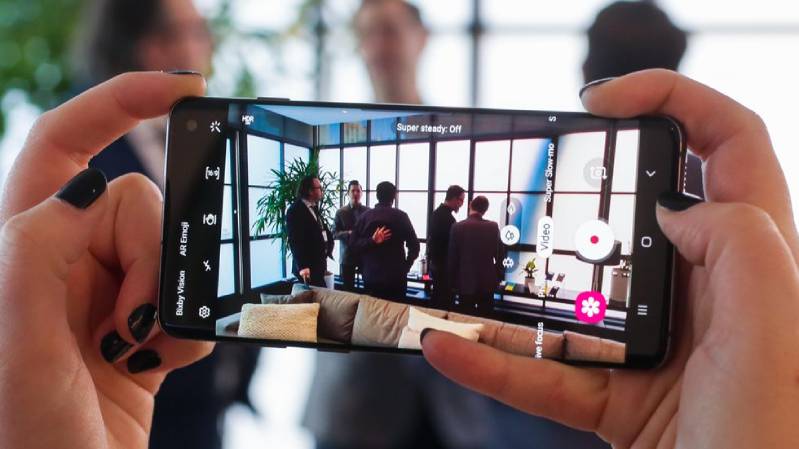 galaxy s10 plus cu hinh 6 nen mua samsung galaxy s10 plus cu