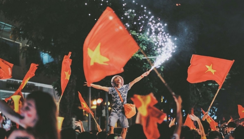 ảnh nền lá cờ việt nam chiến thắng tự hào