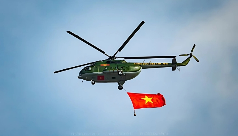 ảnh nền lá cờ việt nam hùng hồn